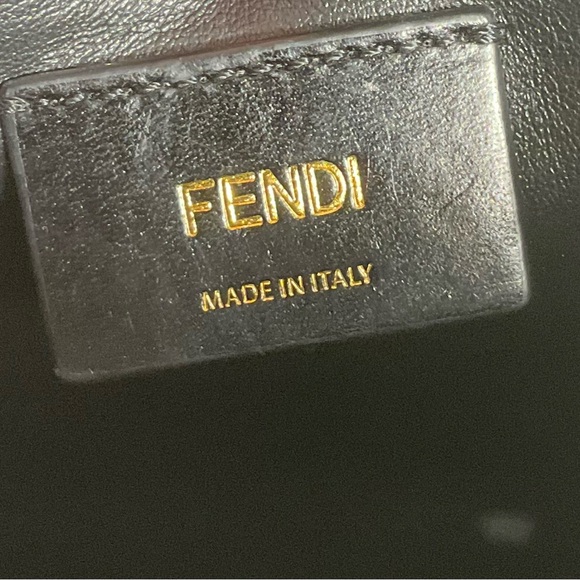Fendi Medium Shopping Bag - Picture 13 of 16